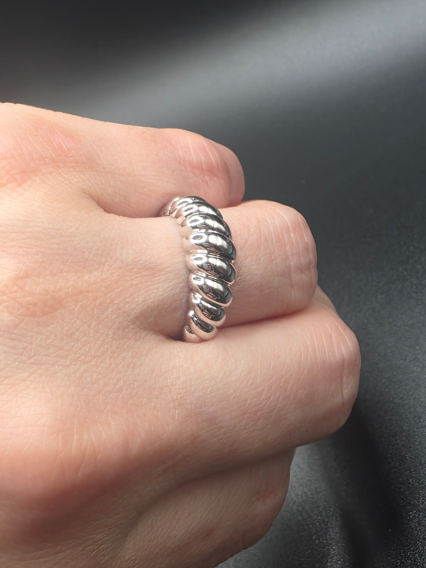 925 Sterling Silver Croissant Design Ring 7.9mm