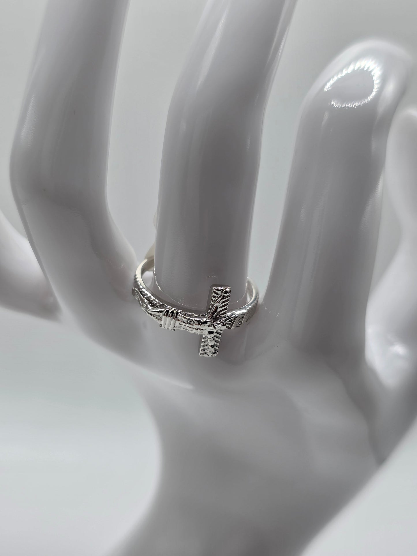 925 Sterling Silver Cross Jesus Christ 2.6mm Ring